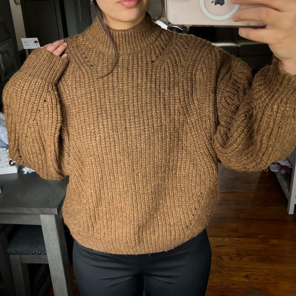 Knitted sweater - Picture 1 of 10